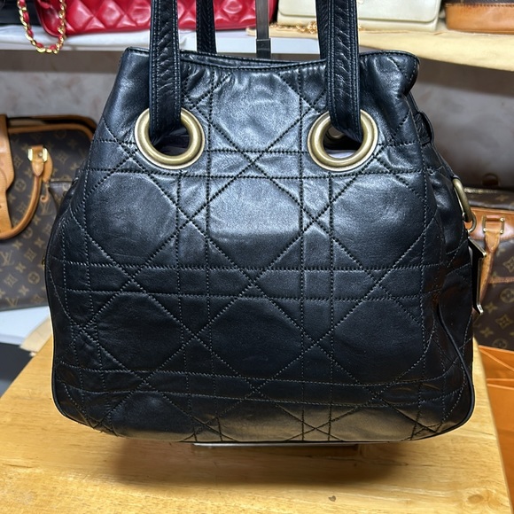 ❤️SOLD ❤️ Christian Dior drawstring tote bucket bag - Picture 2 of 11